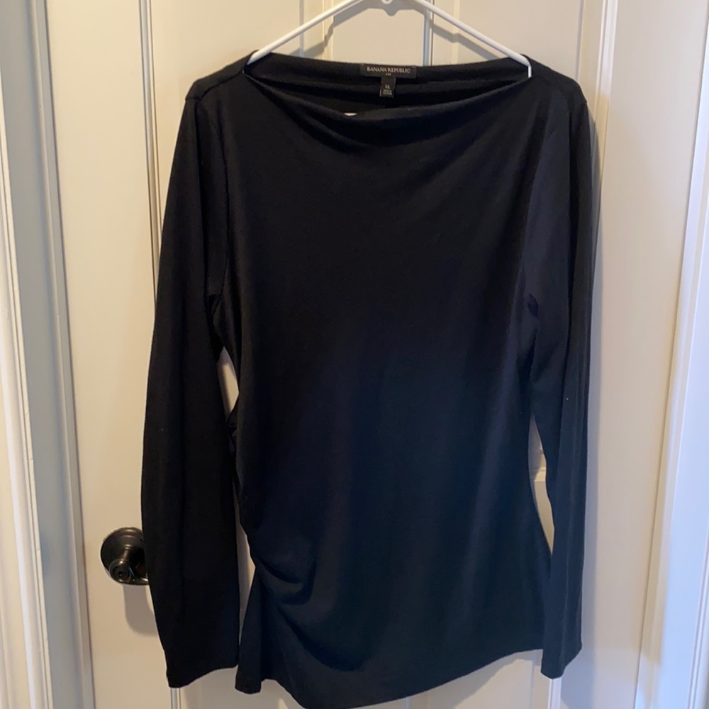 Black boat neck long sleeve